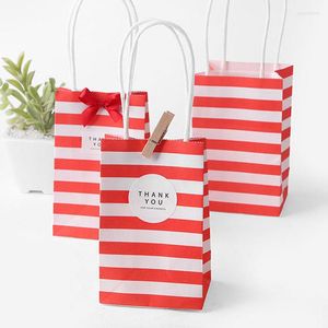 Papel de regalo, 5 uds., bolsas de papel coreanas pequeñas de Color caramelo, bolsa de Kraft blanca a rayas, artesanía roja, negra y verde con asas