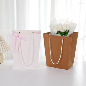Gift Wrap 5 stks draagbare bloembak trapezium handige tas kraftpapier handtas bruiloft rose party verpakking voor snoep