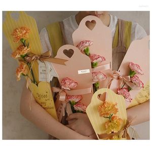 Emballage cadeau 6pcs Sac en papier pour rose bouquet emballage de fleurs avec support de coeur et rubans mariage déco fleuriste fournit des fournitures