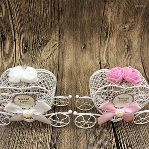 Emballage cadeau anniversaire faveur boîte Style européen coeur boîtes de fête de mariage pour les invités bonbons gâteau décorations de Table