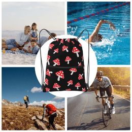 Cadeau Wrap Champignons de dessin animé DString Sac à dos Sac à cordes Sackpack pour Gym Shop Beach Sport Yoga Drop Livraison Otozm