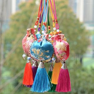 Emballage cadeau chinois broderie prier sacs chanceux pour mariage bonbons emballage fleur gland cordon suspendu sachet ornement de voiture