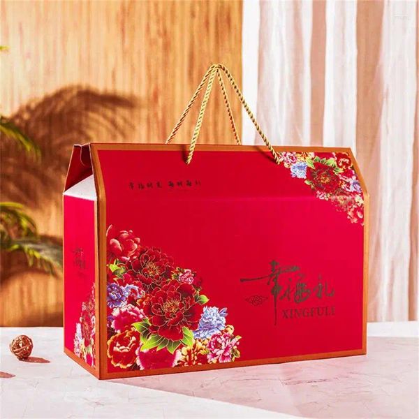 Emballage cadeau Boîte de nourriture cuite Impression de produits annuels de vent chinois Carton portable séché à la main