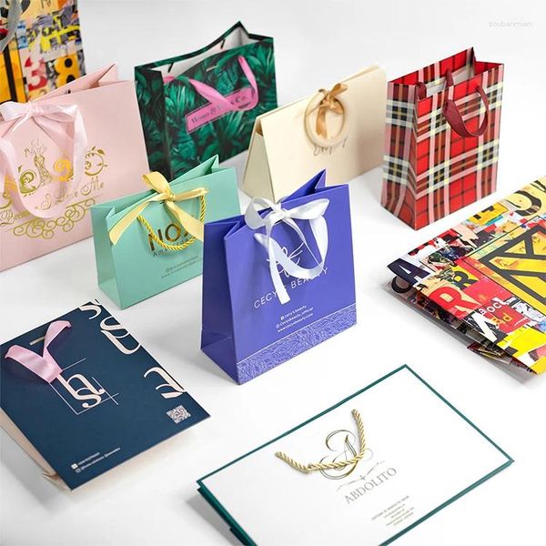 Bolsa de compras de papel boutique impresa personalizada con logotipo de bolsas doradas de logotipo propio