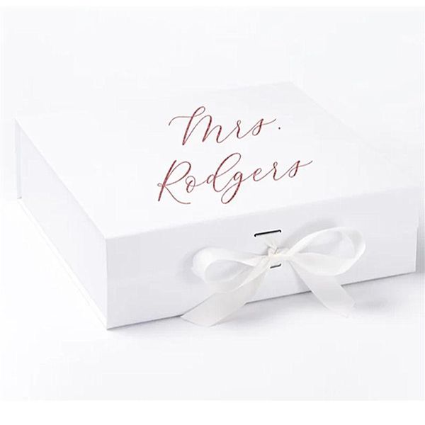 Envoltura de regalo Custom White Mystery Luxury Box Foil Gold Calligraphy Brides de honor con nombre Propuesta de boda Hango B