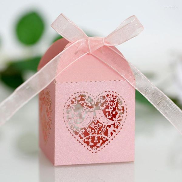 Emballage cadeau Dragées Boîte Saint Valentin Cadeaux de mariage pour les invités Pack de pays contenant des boîtes de bonbons de fête d'anniversaire Love Chocolate Paper Sweet