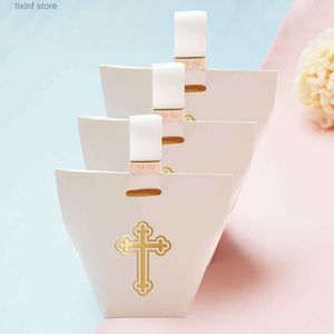 Cadeauverpakking Elegante witte snoepdozen met kruis van goudfolie |Pak van 10 |Perfect voor feestelijke evenementen, bruiloften, babyborrels en meer!T240309