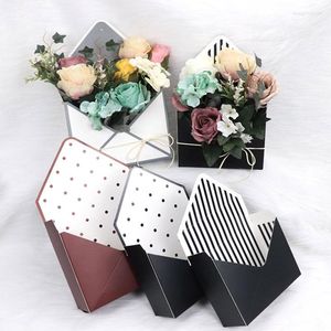 Geschenkomschakelbloemenboxen Bouquet Box Hand vasthouden Vouwend bloemenpapier Candy Romantische houder Decor