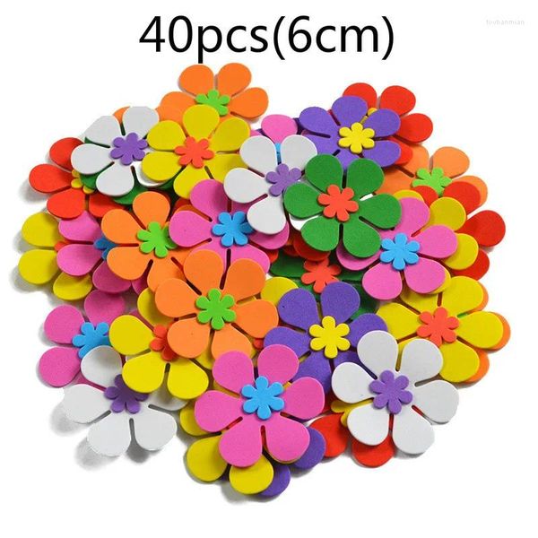 Forme d'emballage cadeau décoratif EVA fleurs colorées autocollants muraux faits à la main jouets salle d'herbe enfants apprenant bricolage éducatif