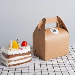 Enveloppe cadeau Gift Kraft Paper Box Cadeaux avec poignée Mariage / Candy Gâteau en carton blanc Cupcake noir pour emballage 20pcs