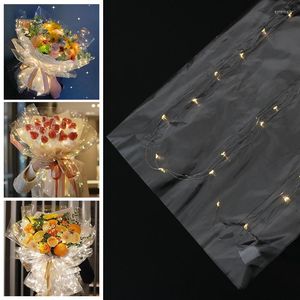 Geschenkwikkel LED Bouquet String Lights Transparante bloemen Inpakken papier Valentijnsdag Verjaardag Romantische vriendin