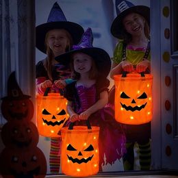 Cadeau -wrap led licht Halloween truc of traktatie emmer pompoen snoeptassen opvouwbare mand voor Thanksgiving Party 230818