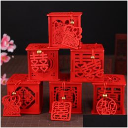 Emballage cadeau De nombreux styles en bois chinois double bonheur boîtes de faveur boîte de bonbons boîte à sucre classique rouge avec pompon 6.5x6.5x6.5cm Drop Deli Dh2AG