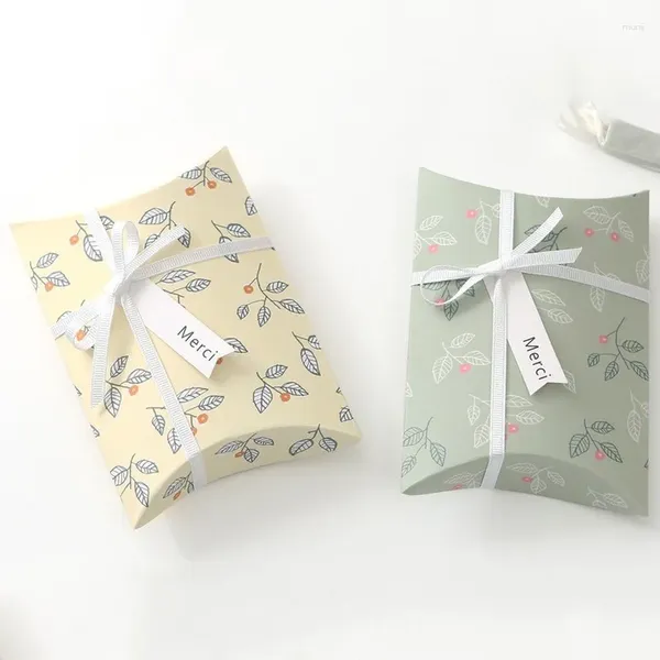 Emballage cadeau boîtes de papier style oreiller forme boîte de bonbons sucrés emballage pour la fête de mariage faveur décoration fournitures d'emballage