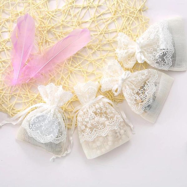 Envoltura de regalo Suministros para fiestas 12PCS Organza Bolsa con cordón Bolsa de encaje blanco Joyería Maquillaje Regalos Bolsas Embalajes de dulces Navidad