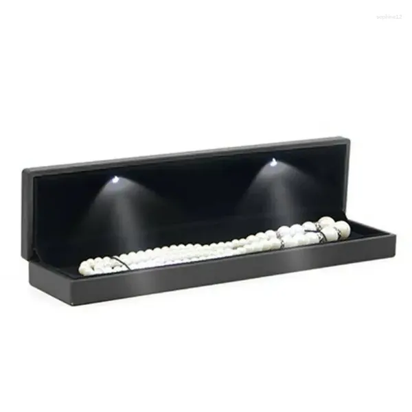 Boîte d'emballage de collier enveloppe cadeau bijoux avec une longue chaîne de stockage