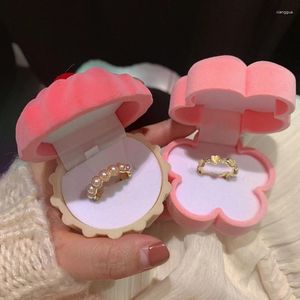 Cadeauverpakking Roze Romantiek Gevlokt Ringdoos Bloemenvorm Sieraden Verpakking Verpakking Trinket