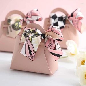 Enveloppe cadeau en cuir portable Sacs de bonbons en cuir pour un sac à main d'emballage invité de mariage avec des fournitures de fête en chocolat en ruban