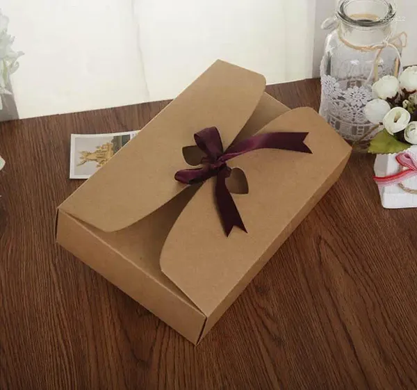 Emballage cadeau Emballage de boîte de papier rétro pour chocolats ruban invitation de mariage écharpe / bonbons / cadeaux de maquillage invités