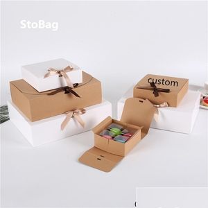 Papel de regalo Stobag 10 piezas Kraft Paepr Caja de regalo para hornear Embalaje Feliz Navidad Camisa Cumpleaños Ing Impresión personalizada 220427 Entrega directa Ho Dhkon