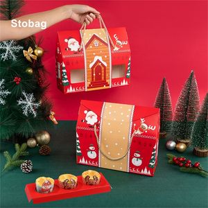 Geschenkwikkeling Stobag 12pcs Red Marry Christmas Gift Packaging Kraft Box met handvat Santa Claus Cake Kids Holiday Happy Year Feest FAVORS 220913