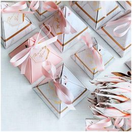 Enveloppe cadeau triangargare pyramide en marbre bonbon de bonbons de mariage faveurs et cadeaux boîtes chocolate bomboniera giveaways fournit des fournitures de fête