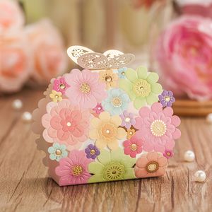 Emballage cadeau faveurs de mariage et boîte de cadeaux fleur papillon boîtes de faveur découpé au laser élégant luxe décoration papier sac de bonbons pour les invités 230804