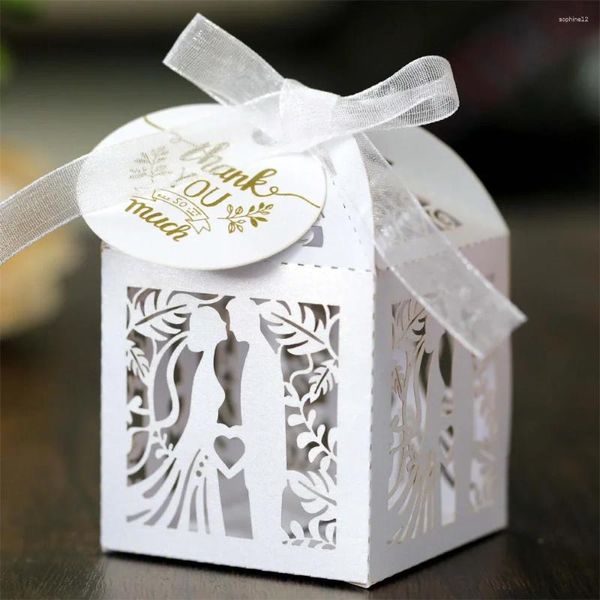 Enveloppe cadeau mariage Sweets Candy Boîte d'invités Boîtes avec étiquette Lase Coup Bride Groom Paper Emballage DIY Baby Shower Chocolate