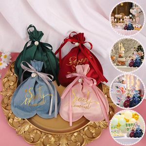 Emballage cadeau mariage velours bonbons sac coeur forme chocolat emballage cordon boîte à bijoux fête d'anniversaire décor 2023