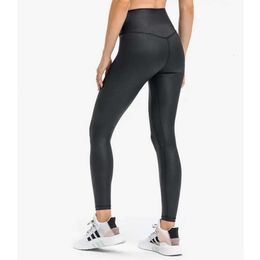 Pantalons de yoga en cuir nu doré Leggings pour femmes taille haute serré élastique sport Leggins vêtements de sport mode de course Fiess vêtements d'entraînement 688ss