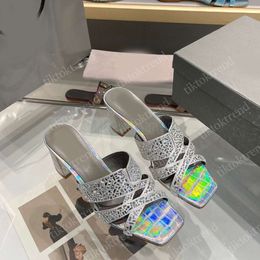 Gina-ontwerper Gloednieuwe damesslipper sandaalschoenen dames flats hakken sandaalschoenen met diamant hoogwaardige maat36-42