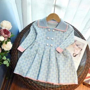 Meisjesjurk Baby Girl Clothing 2023 Modieuze gebreide casual trui jurk met lange mouwen driedimensionale kinderen kleding baby
