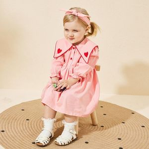 Robes de fille 2023 printemps automne infantile filles robe coton à manches longues lâche amour coeur patché enfants bébé robes enfant en bas âge tenues