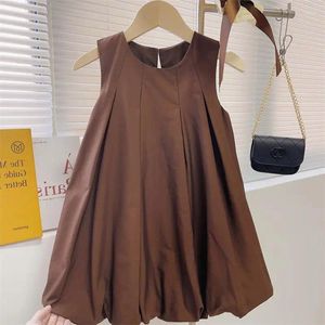 Vestidos de niña 2023 Llegada de verano Niñas Sin mangas O Cuello Beige Color Café Sólido Roupa Infantil Menina Lindo vestido de fiesta Custume 12M-7T