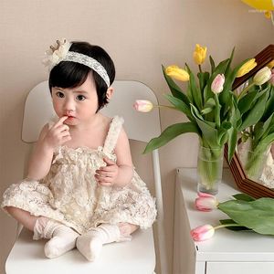 Fille robes 2023 été bébé robe à bretelles barboteuse dentelle fleur infantile prix anniversaire enfant en bas âge tenues