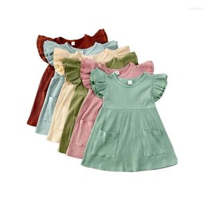 Jurken voor meisjes 2024-04-27 Lioraitiin Baby Zomerkleding 1-4Y Meisjes Leuke Jurk Gebreide Geribbelde Jurk Ruches Mouw Zak A-lijn Outfits