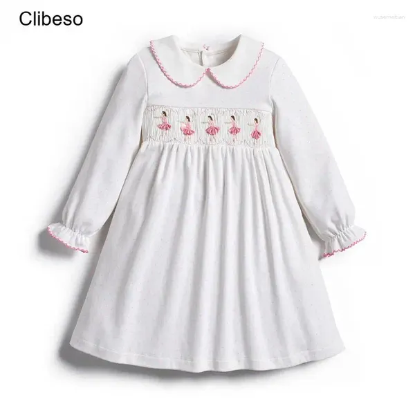 Vestidos de niña 2024 Clibeso Smocked Vintage para bebé hecho a mano bordado flor algodón trajes blancos ropa niños