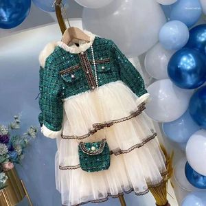 Robes de fille 2024 Xiaoxiangfeng Robe set printemps et automne gâteau à la mode
