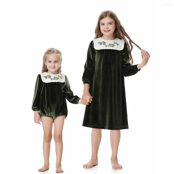 Robes de fille comme bavoir velours robe brodée bébé barboteuse élégante filles Sisiter vêtements famille correspondant mignon