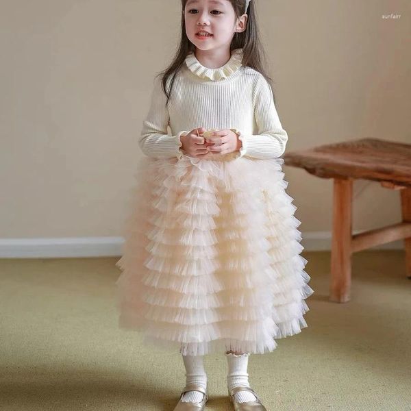 Robes de fille automne / hiver 2023 robe de filles pull en tricot pour enfants avec robes à gâteau princesse d'anniversaire de pompadour en maille