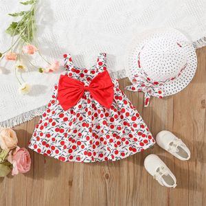 Robe fille robe de bébé plage 2 pièces set du chapeau d'anniversaire d'arc d'été 0-2y Vêtements décontractés doux pour les enfants