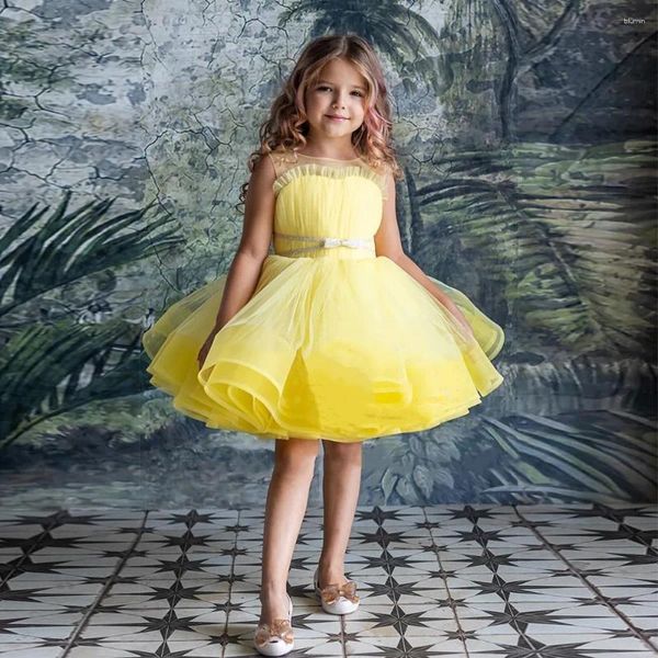 Robes de fille robe de mariée enfant avec nœud fête jaune à plusieurs niveaux Tulle fleur gonflée pour les mariages