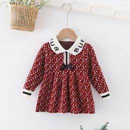 Girl Dresses Children's Sweater Koreaanse versie van herfst en winter 2024 Kleding Liefdesbrief Rapel Baby Kids Warm Girls