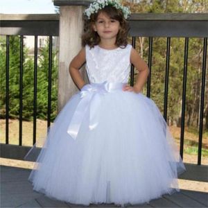 Robes de fille Classic Flower Fluffy Sans manches sans manches Tulle Bow Pageant Robes d'abord Sainte Communion pour la princesse avec fête