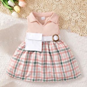 Robes de fille robe filles modèles de printemps et d'été Plaid V couche sans manches sans manche Noël décontracté pour les tout-petits de la fête