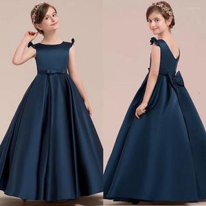 Girl-jurken Elegante A-Line marineblauwe bloem voor bruiloft 2023 Satijnen prinses Cap Mouwen Pageant eerste communiejurken met boog