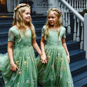 Robes de fille FATAPAESE robe en Tulle brodée de fleurs pour le printemps dentelle verte dos en V avec bords festonnés et jupe fluide douce