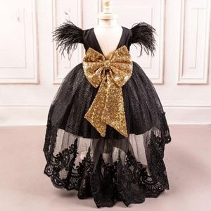 Robes de fille fleur pour mariage haut-bas dentelle noire robe de soirée pour enfants paillettes paillettes nœud papillon robes de fête manches en plumes dos en V