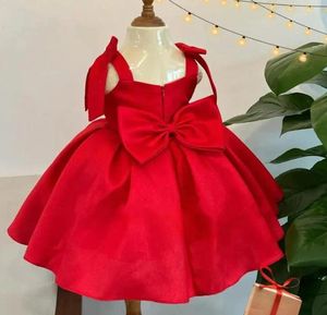 Robes de fille fleur rouge robe moelleuse en Satin avec grand nœud longueur au genou première Communion enfants robe d'anniversaire
