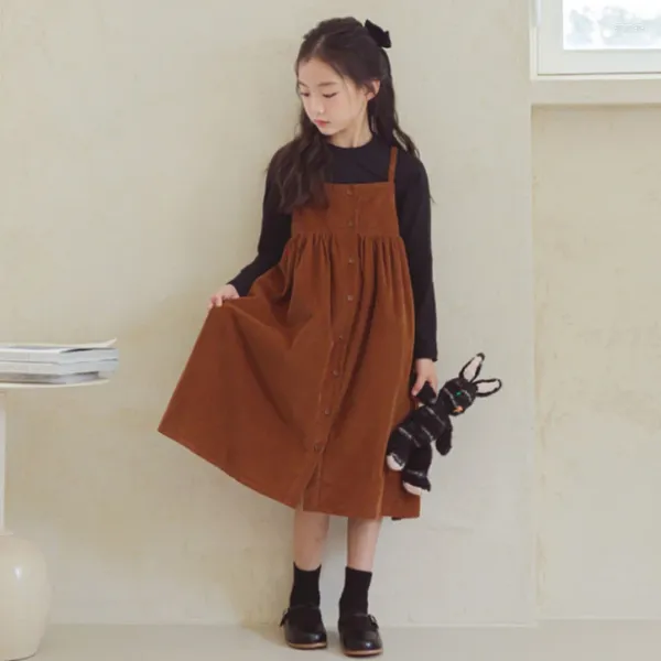 Robes de fille fille rétro velours côtelé robe à bretelles automne coréen enfants décontracté lâche collège Style plissé boutons fronde longue